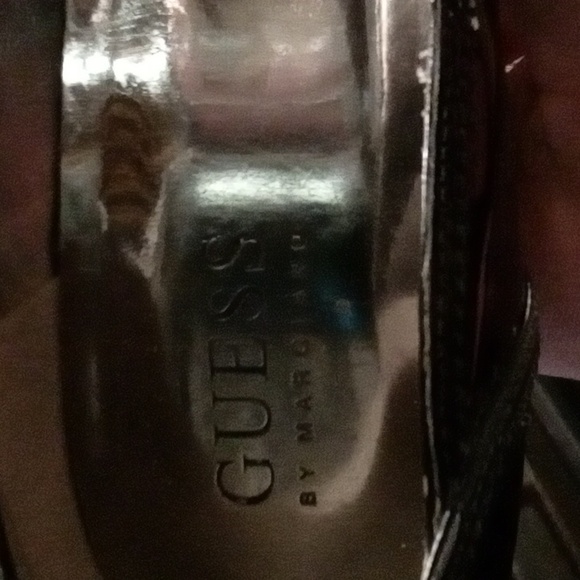 Shiny black guess high heels - Picture 3 of 3